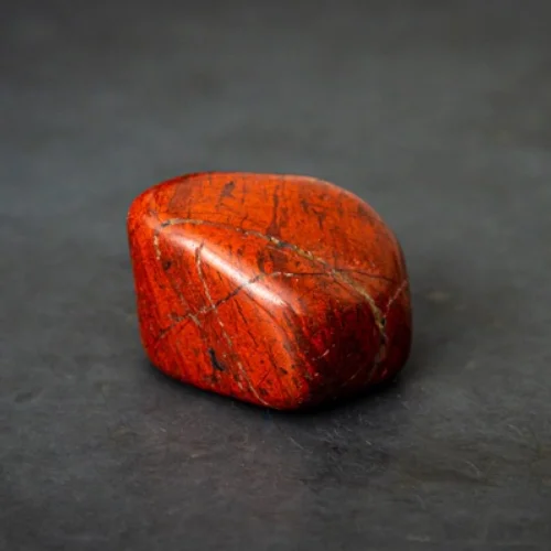 Red Jasper: Meaning, Root Chakra Connection, Benefits & How to Use It